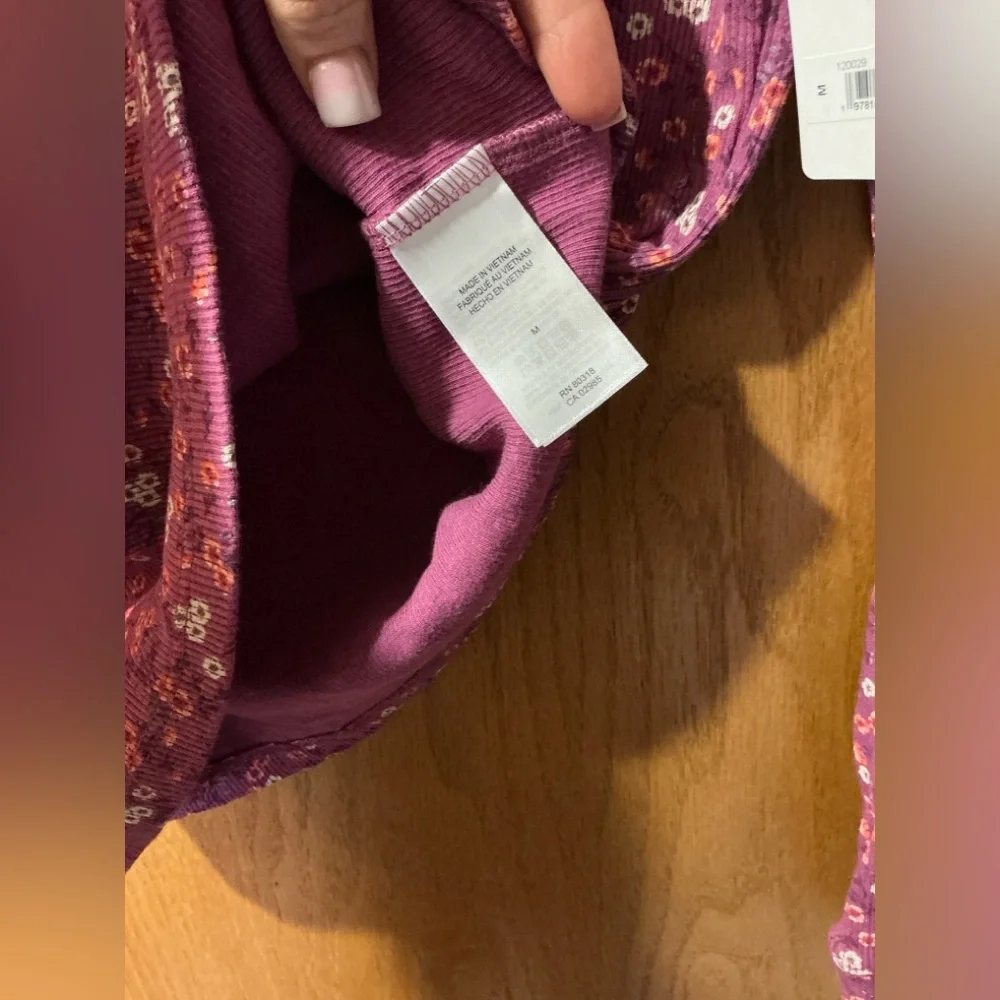 Lucky Brand Pink Ditzy Floral Ribbed Henley Top - Purple Rose Med New - Picture 3 of 5